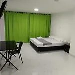 Hotel Paradise Lleras