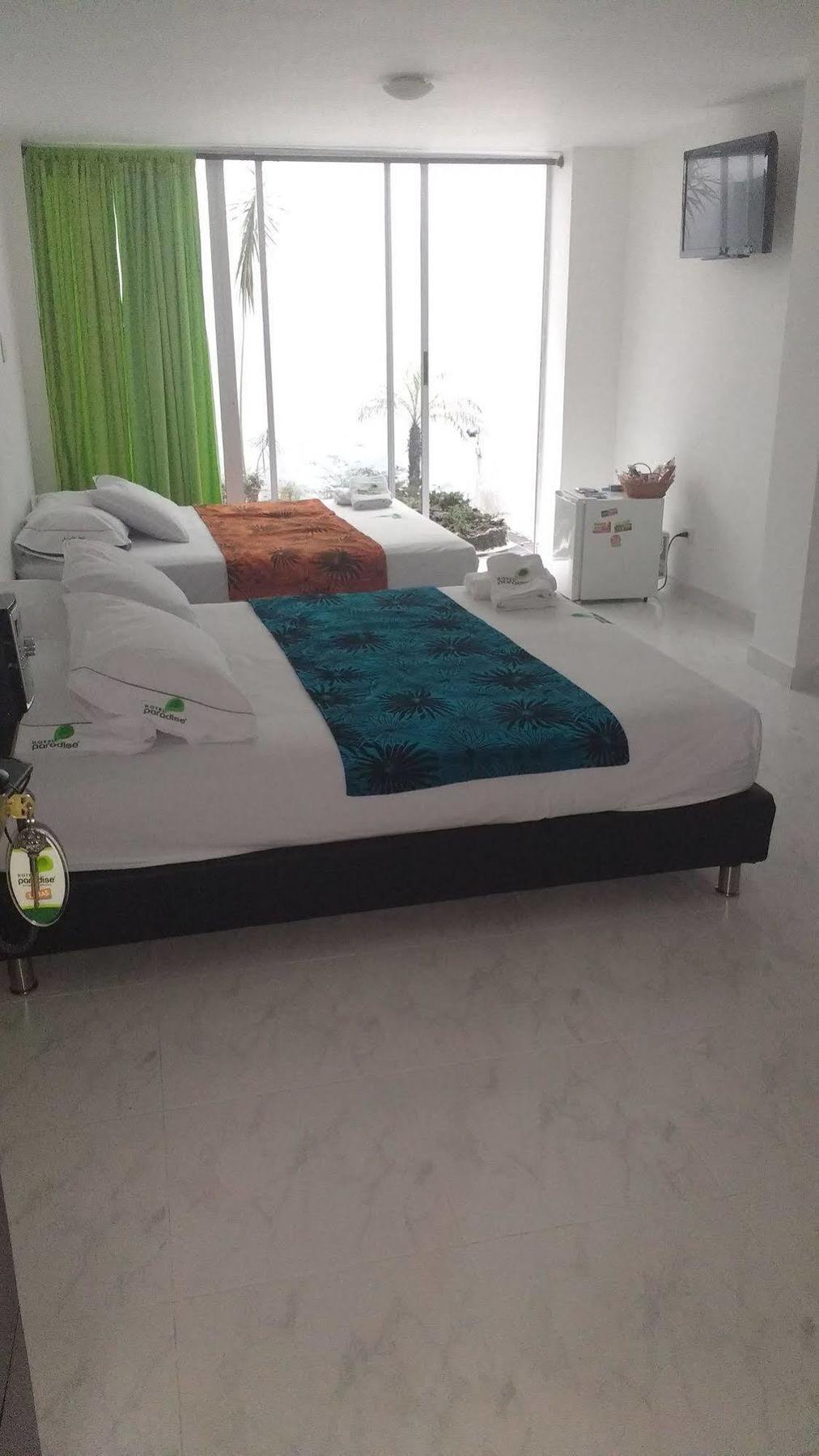 Paradise Lleras Hotel 2*